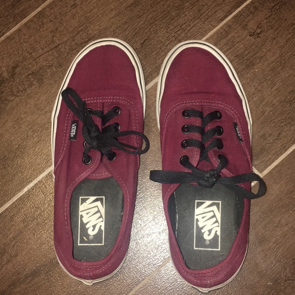 vans - Picture 1 of 3
